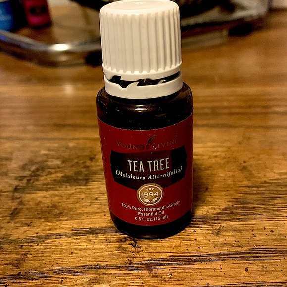Tea tree Young living essential oil 15 ML bottle